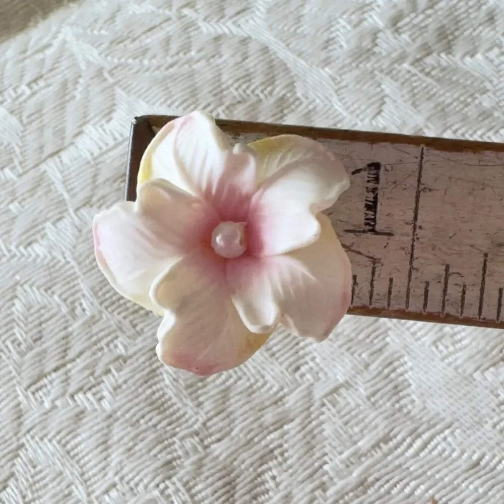 Vintage 1960’s Flower Earrings Hawaiian Tiki Pink Clip Ons with Pearl Center